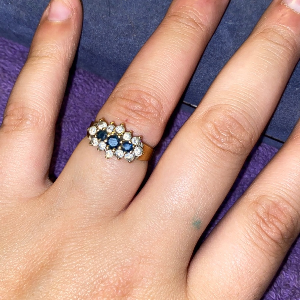 Diamond Sapphire ring - Picture 1 of 2